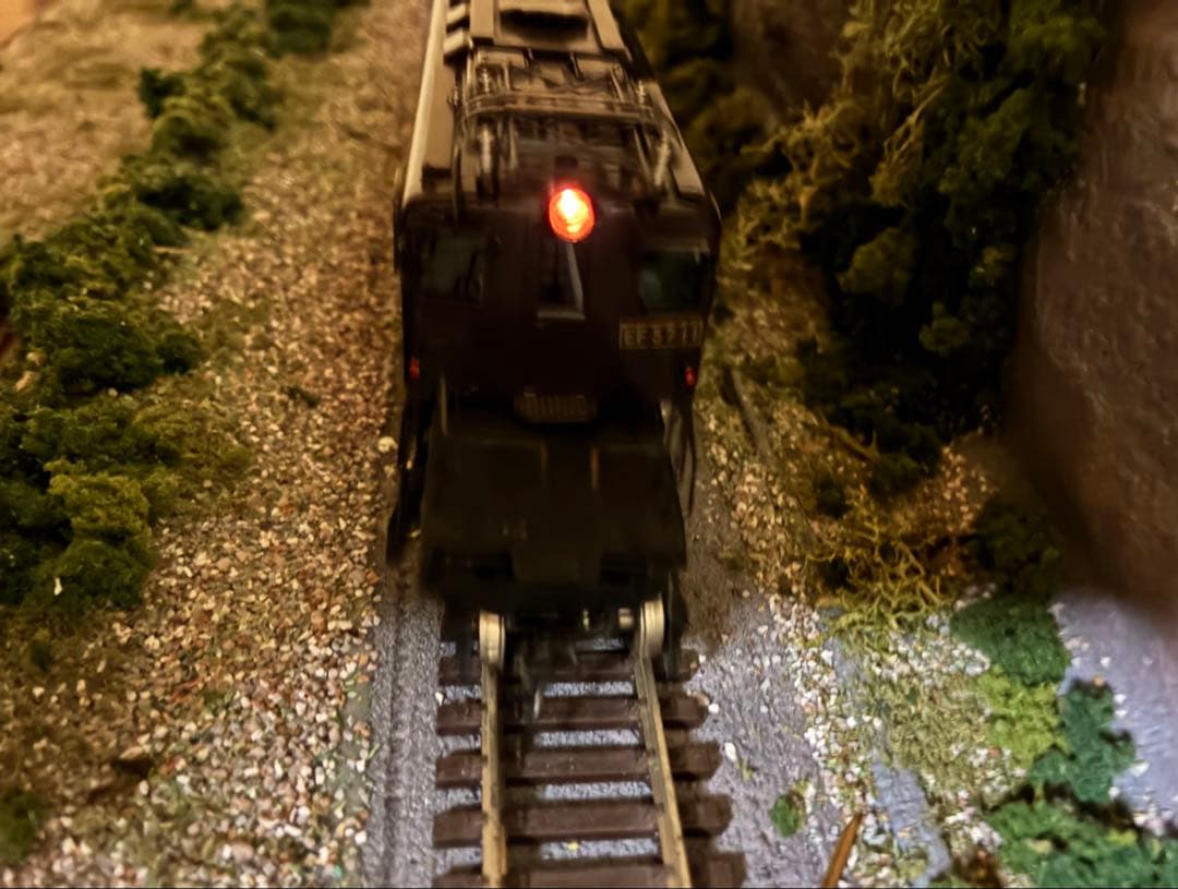 HOゲージ　EF57 電気機関車