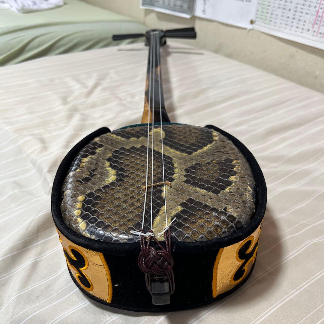 沖縄三線　三味線　弦楽器　和楽器