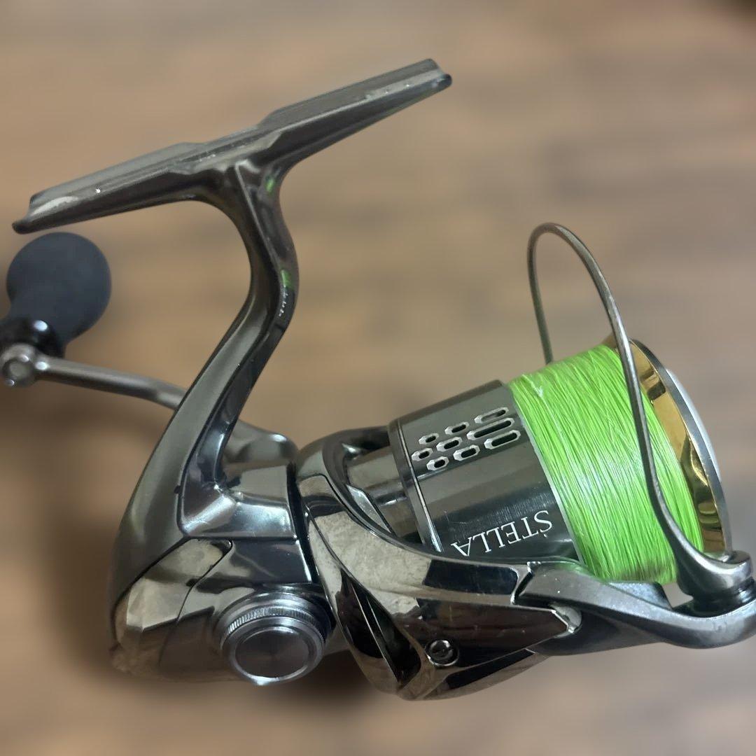 18ステラ　2500SHG バリアルノブ付き