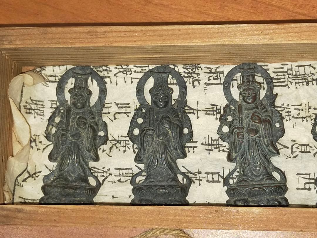 ♥とても古い　銅製　仏像　虚空蔵菩薩　十体　木箱付き　観音像　観音様　骨董