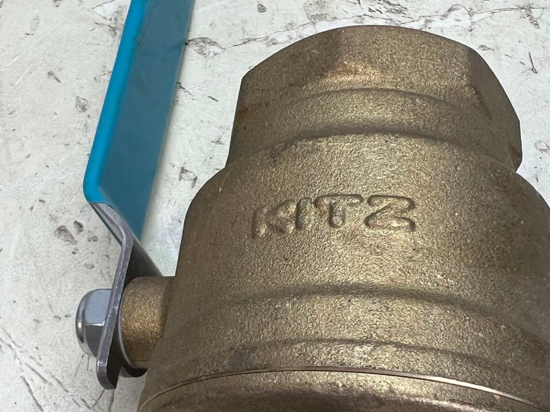 キッツ　エコボール