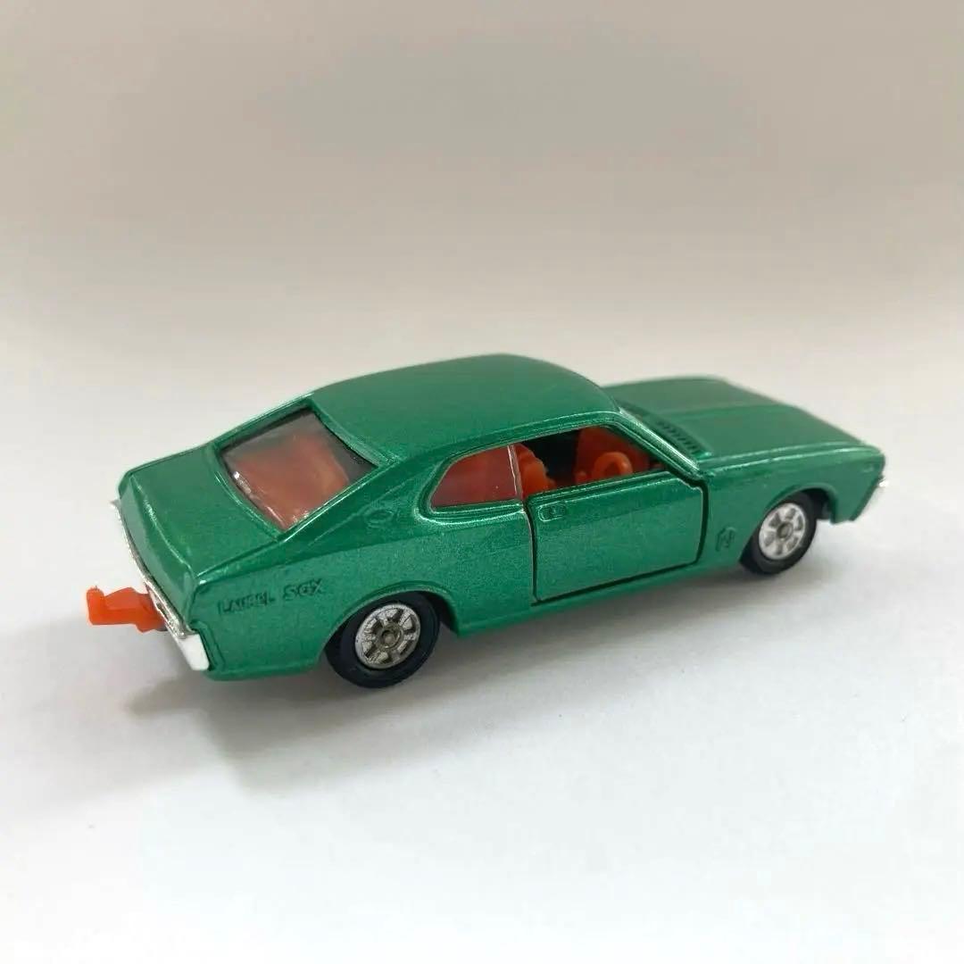 トミカ 74 ニッサン ローレル2000SGX 日本製 小田急 オリジナル黒箱