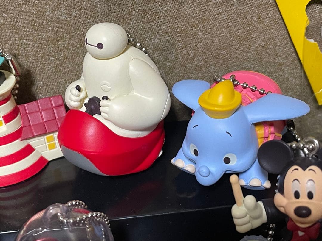 ディズニー公式　ガチャ　キーホルダー　ショー　アトラクション　ポップコーン