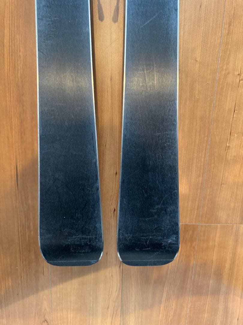 ジュニアスキー板120cm ストック90cm