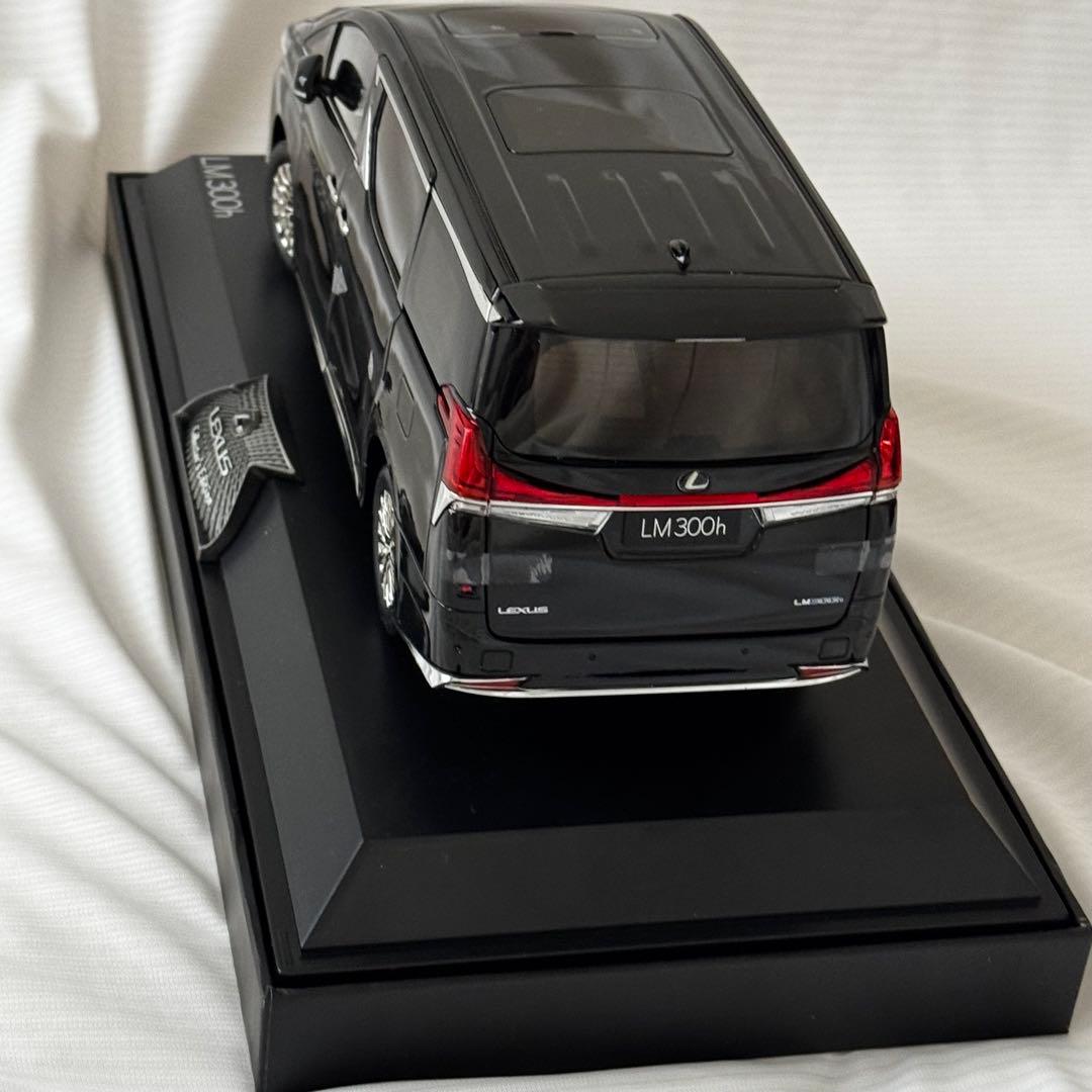 正規品 ＊ レア　初代　レクサスLM　LEXUS 純正 1/18 希少