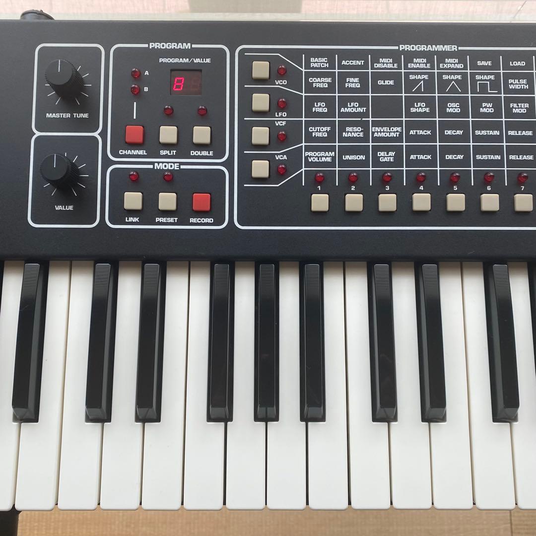 sequential circuits pro-8 ポリフォニックシンセサイザー