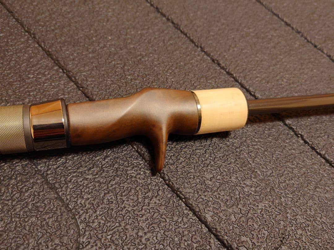 フィッシュマン　シーズヴァルナ　Seadz Varuna J-632