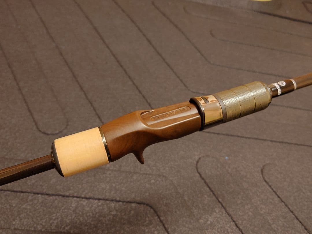 フィッシュマン　シーズヴァルナ　Seadz Varuna J-632