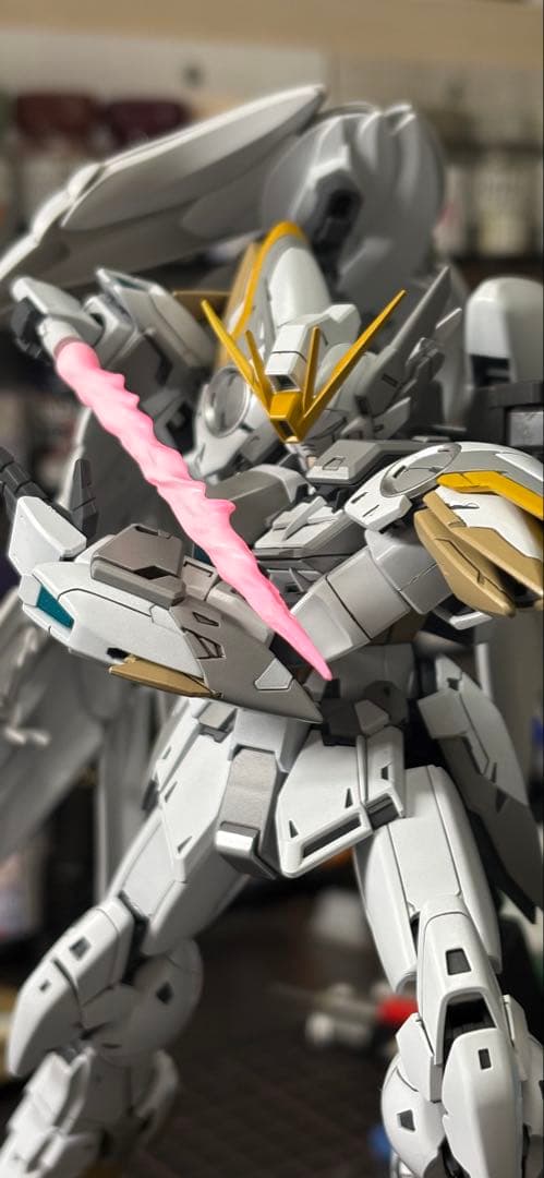 MGウイングガンダムゼロVer.Ka スノーホワイト　全塗装 完成品