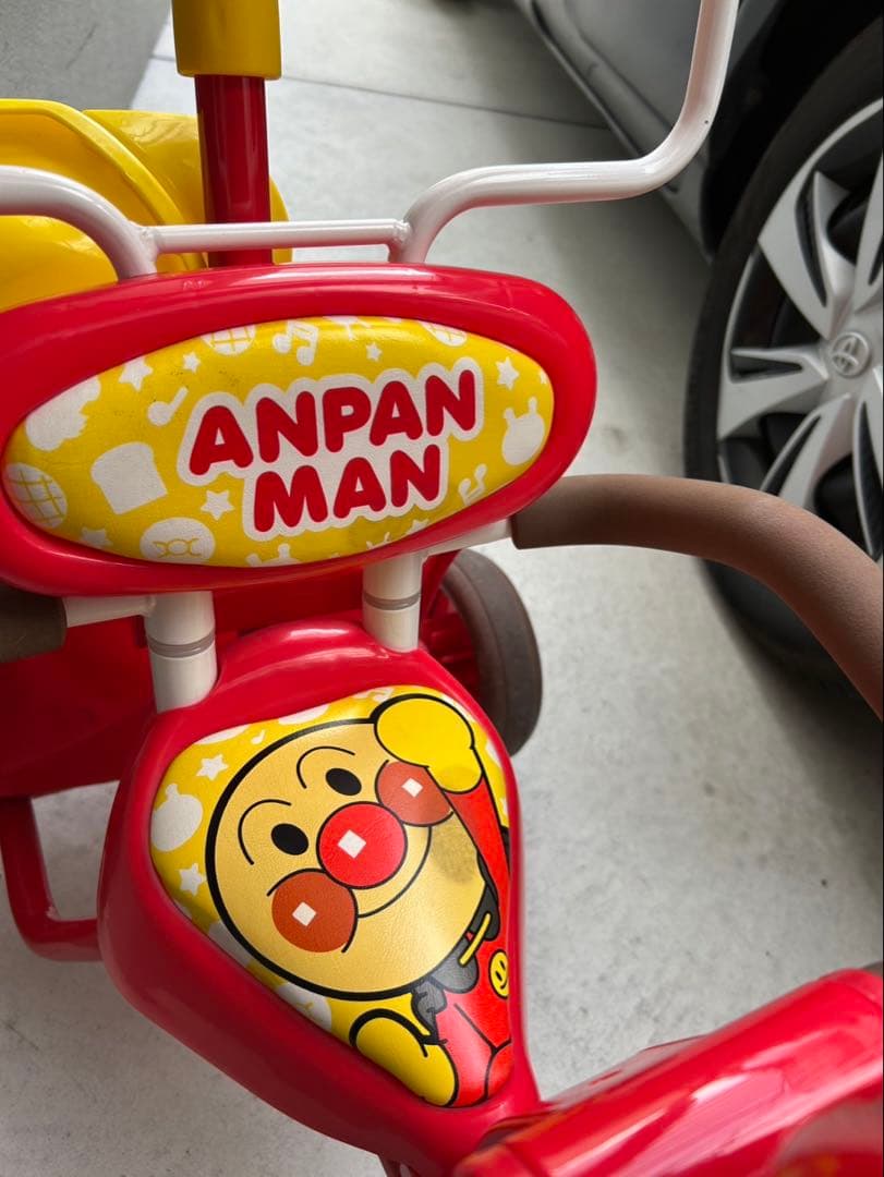 アンパンマン デラックス　三輪車　サンシェード付き