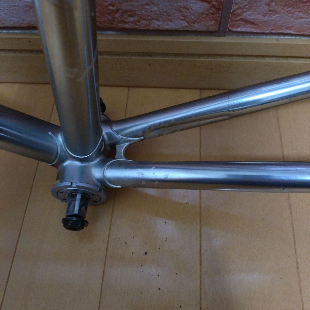 大きめ！ 競輪NJS認定　ピスト　フレーム　BB シートポスト付き