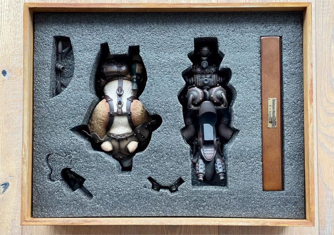 デザイナーズトイ 鎌田光司 シロクマの機関車 トレトイフィギュア