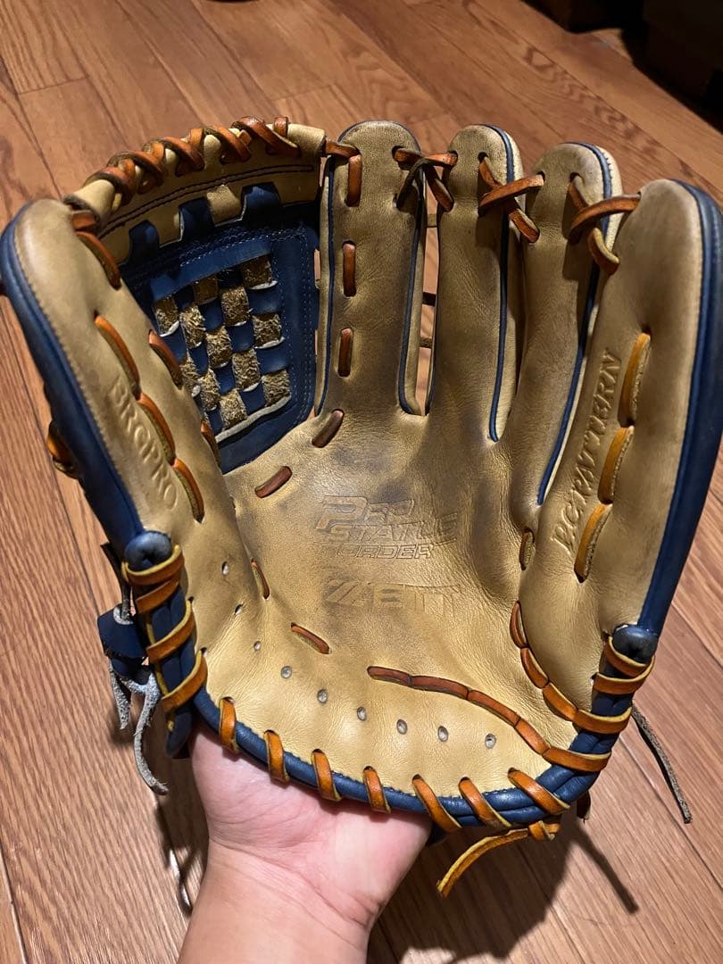 ZETT 軟式グローブ 青　源田モデル