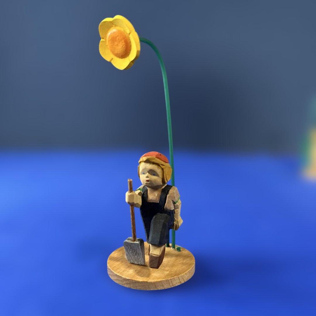 ドイツ製　木製人形　シューマン工房　エルツ地方　ザイフェン 可愛いお花祭り