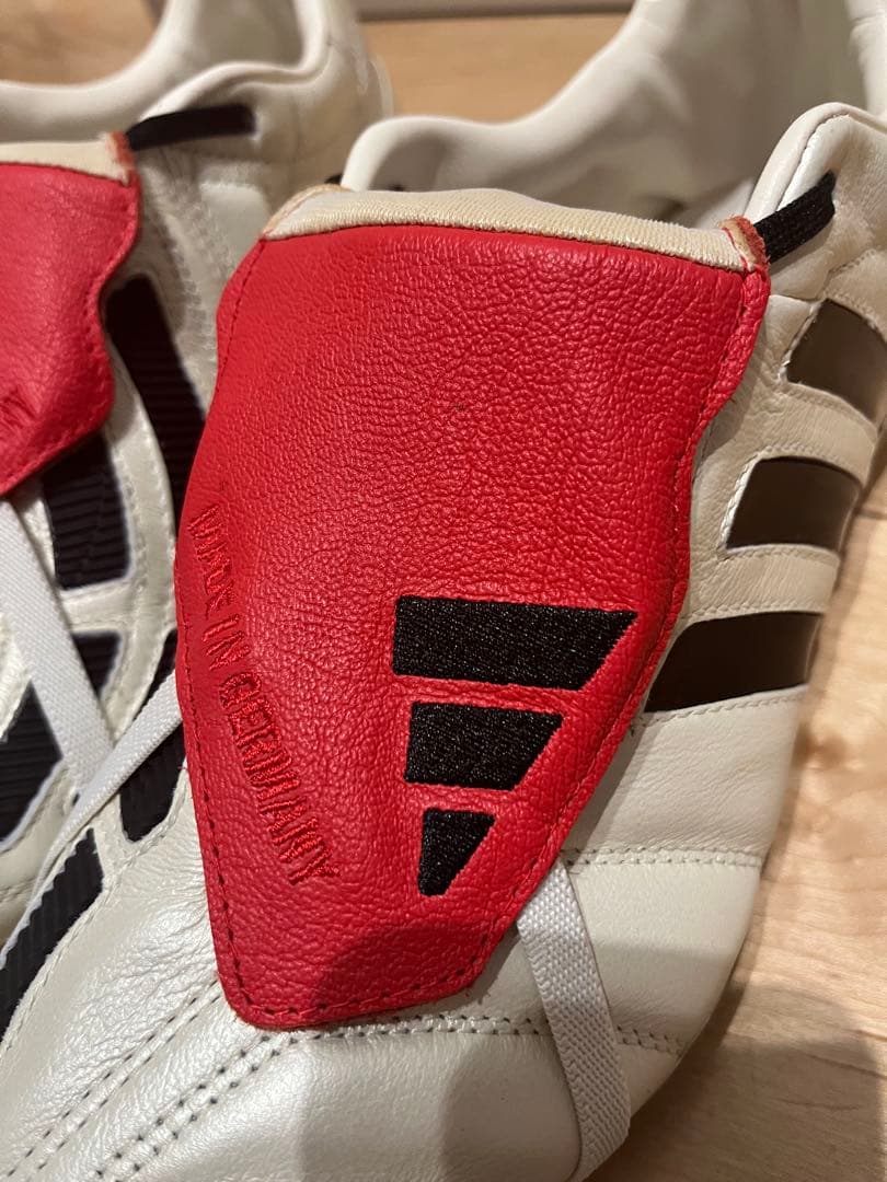 プレデターマニア27.0 adidas サッカーシューズ ホワイト