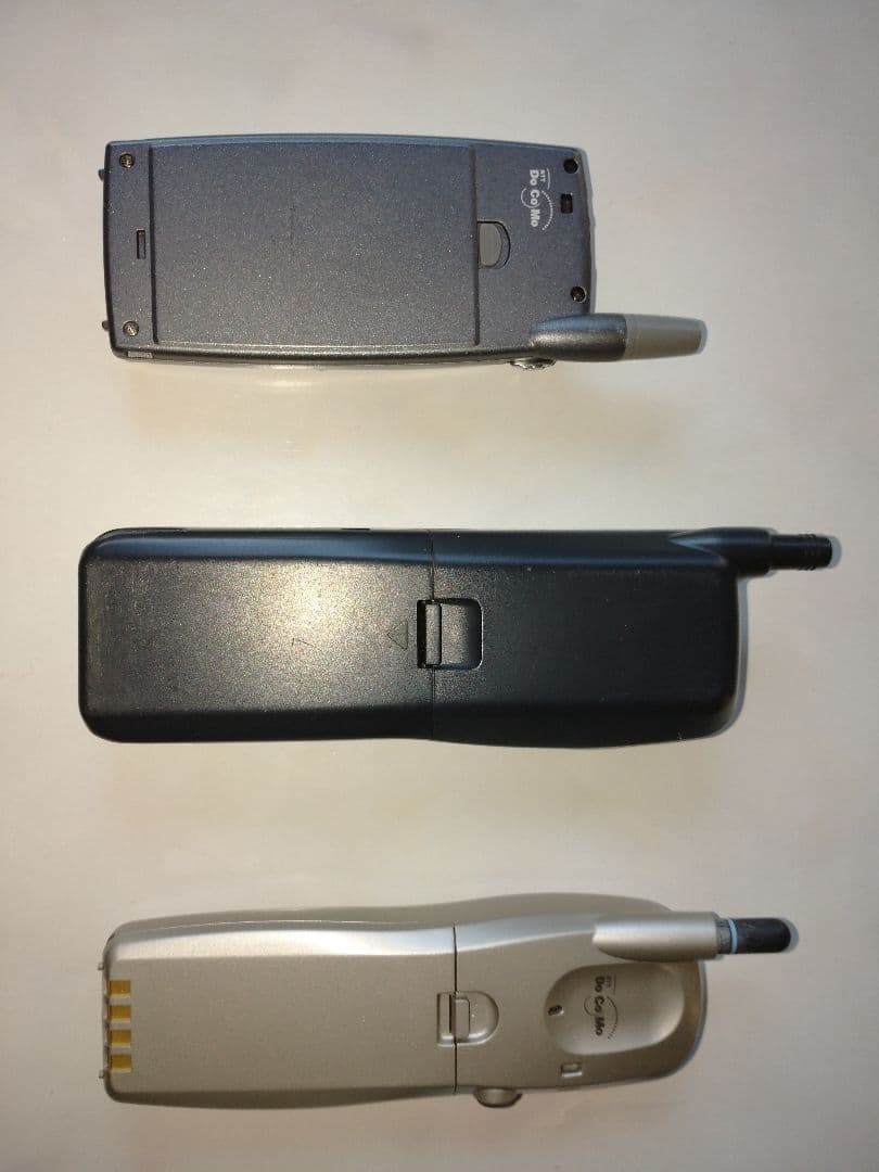 携帯電話　モックアップ　ガラケー