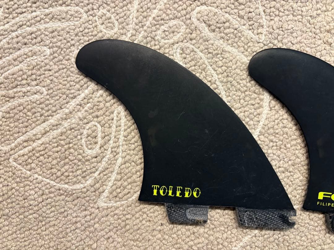 FCS II Filipe Toledo Pro II L フィン 3枚セット