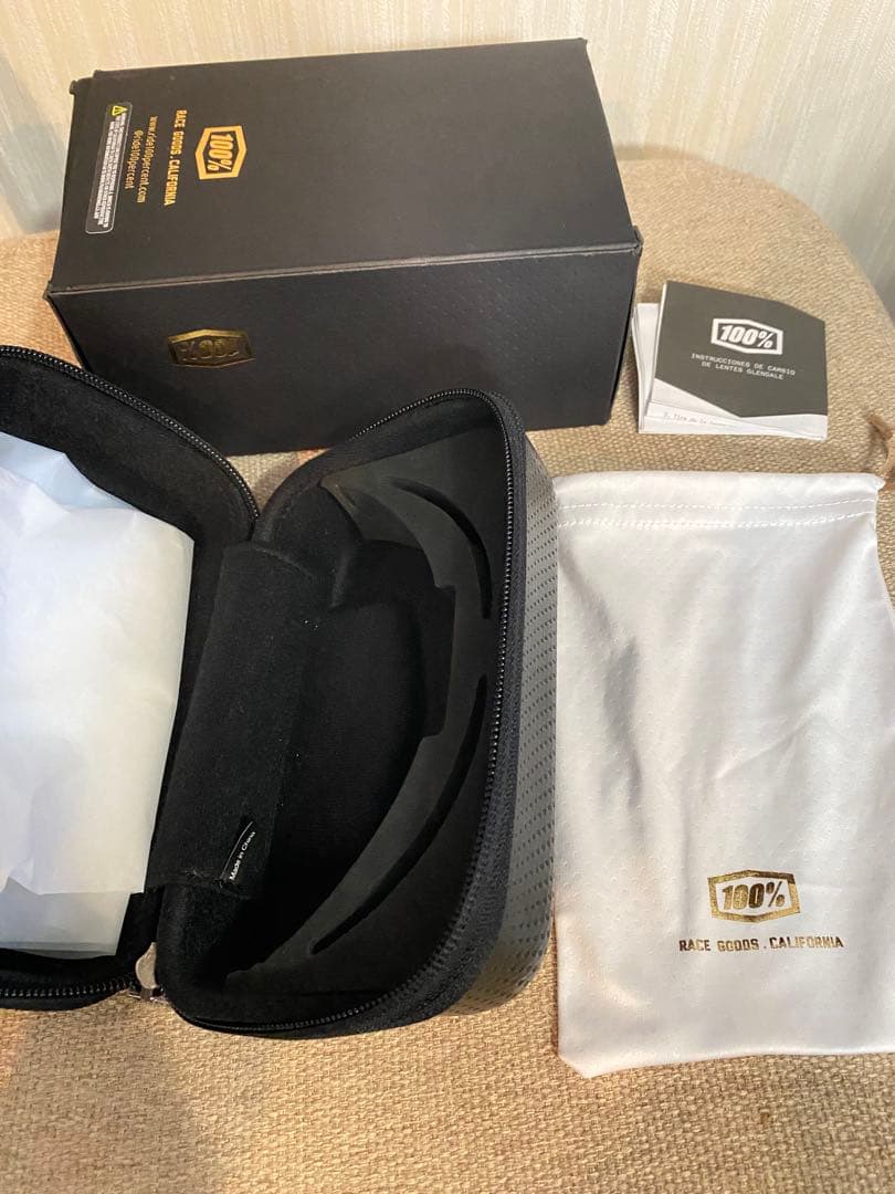 100% Glendale グレイカモ ワンハンドレッド サングラス