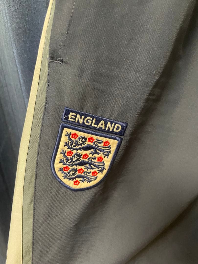 Umbro イングランド代表 ナイロンパンツ　ユニフォーム