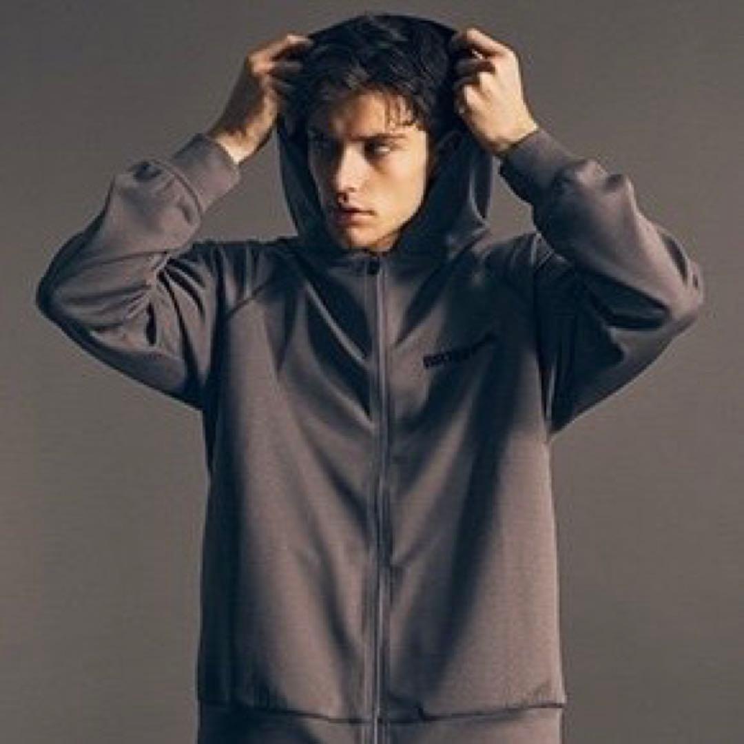 BRIEFING フード付きグレージャケット