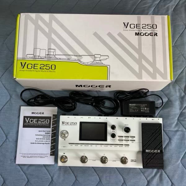 MOOER GE250 アンプモデリング・マルチエフェクト