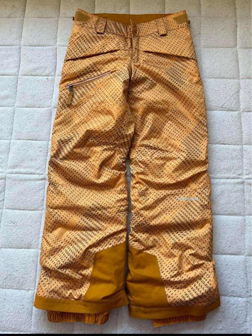 専用　パタゴニア 子ども用スキーウェア ボードウェア　上のみSサイズ