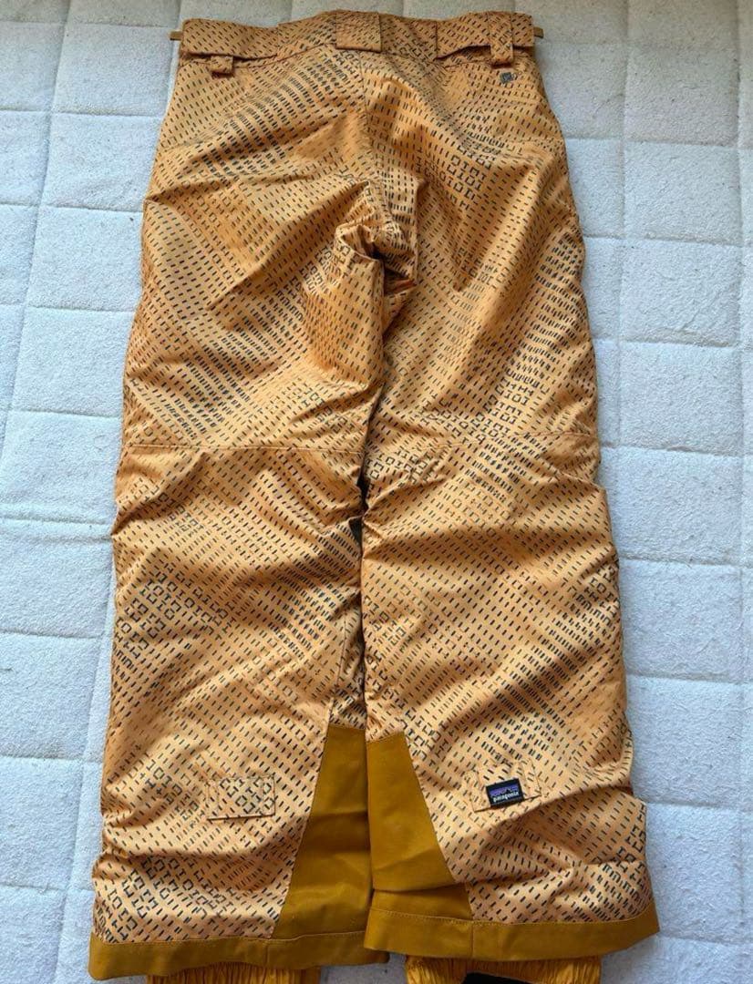 専用　パタゴニア 子ども用スキーウェア ボードウェア　上のみSサイズ