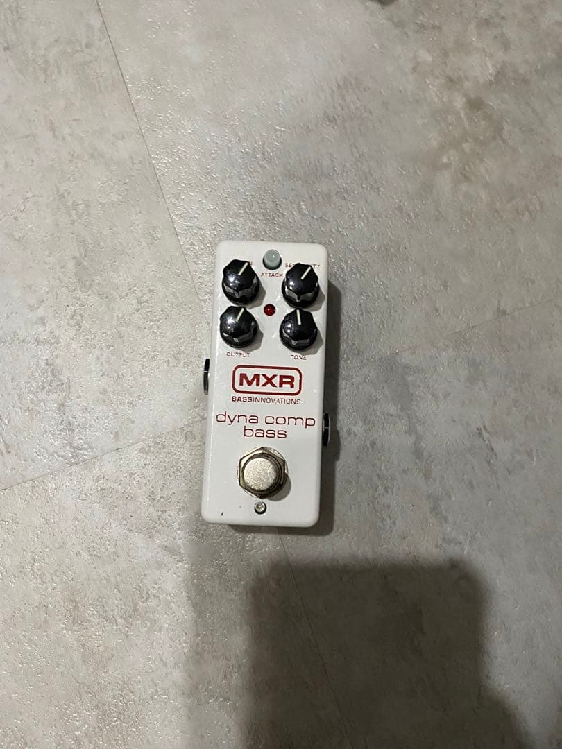 MXR Dyna Comp Bass ベースエフェクター