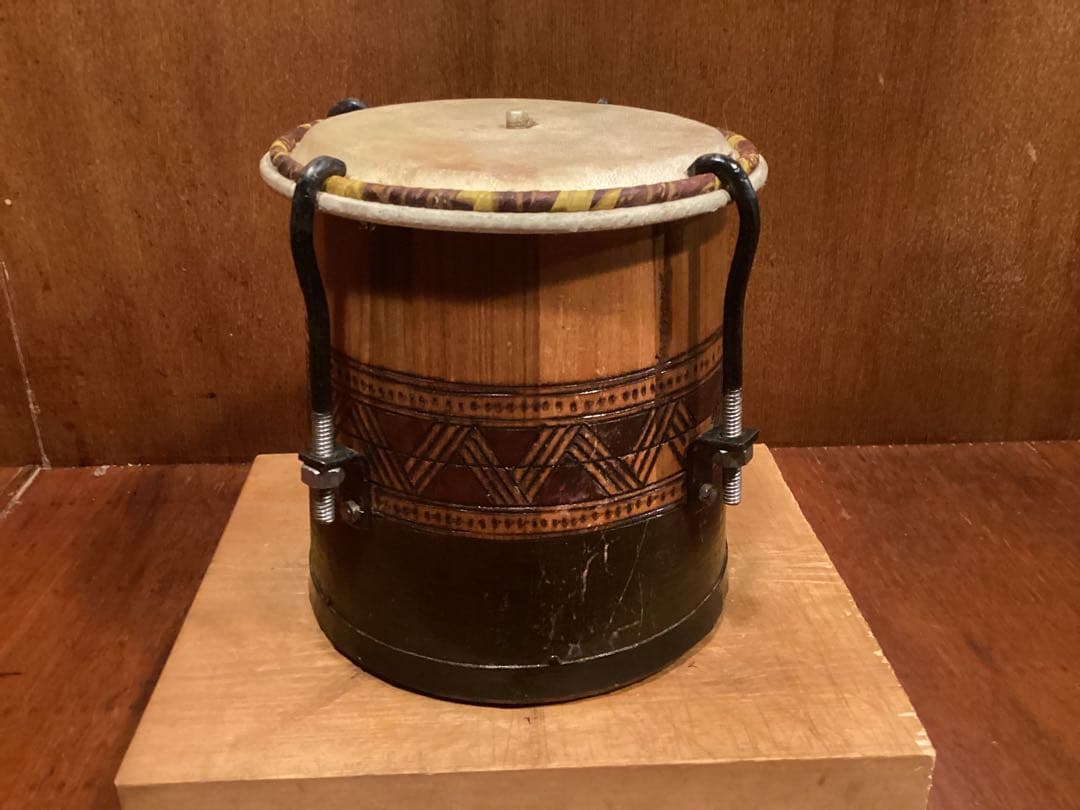 【希少】Lua Rasta 工房製 クイーカ ／バイーア製 彫刻入り