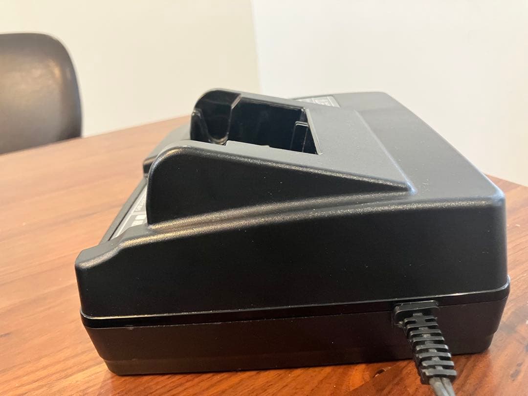 Panasonic バッテリー充電器　NKJ073Z 最終値下げしました