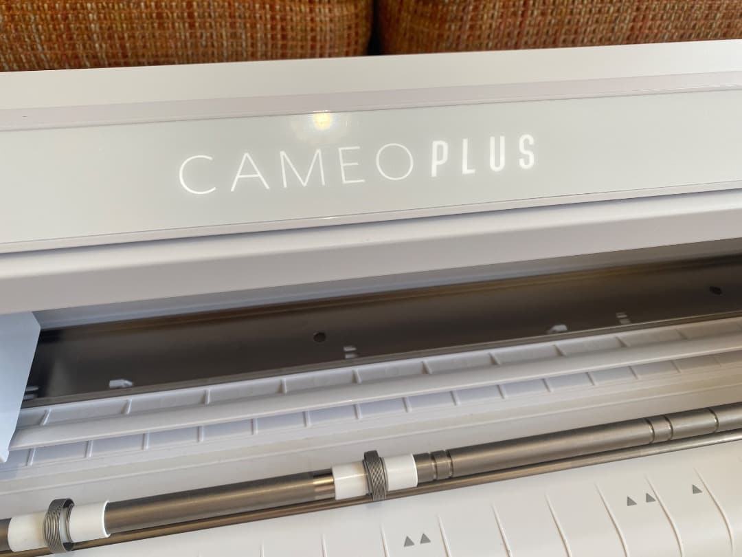 CAMEO4 PLUS カッティングマシン 箱付き