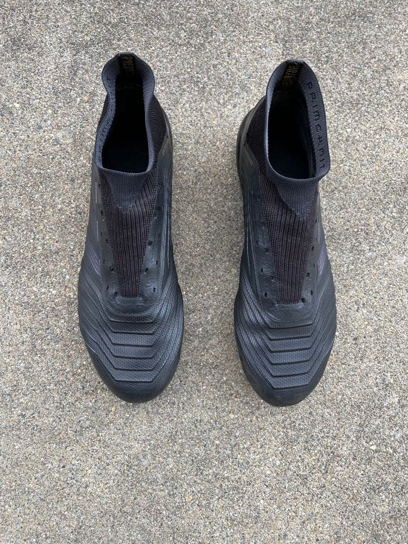 アディダス プレデター19.1 AG サッカースパイク 日本未発売