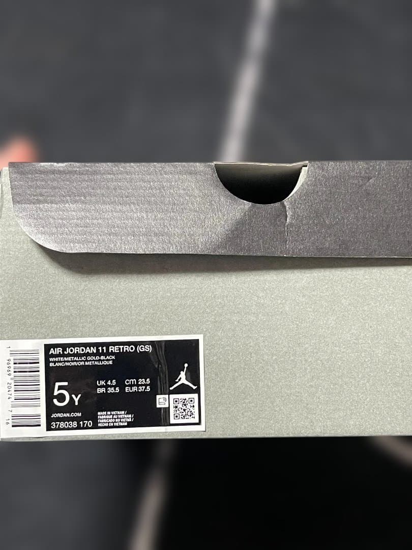 Jordan 11 ホワイト/ブラック バスケットシューズ