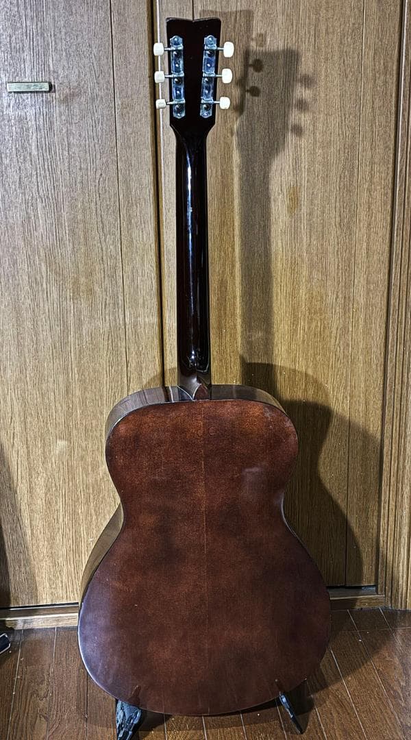 S*P様 ★　弾き込まれた綺麗な音色　YAMAHA ビンテージFG110赤ラベル