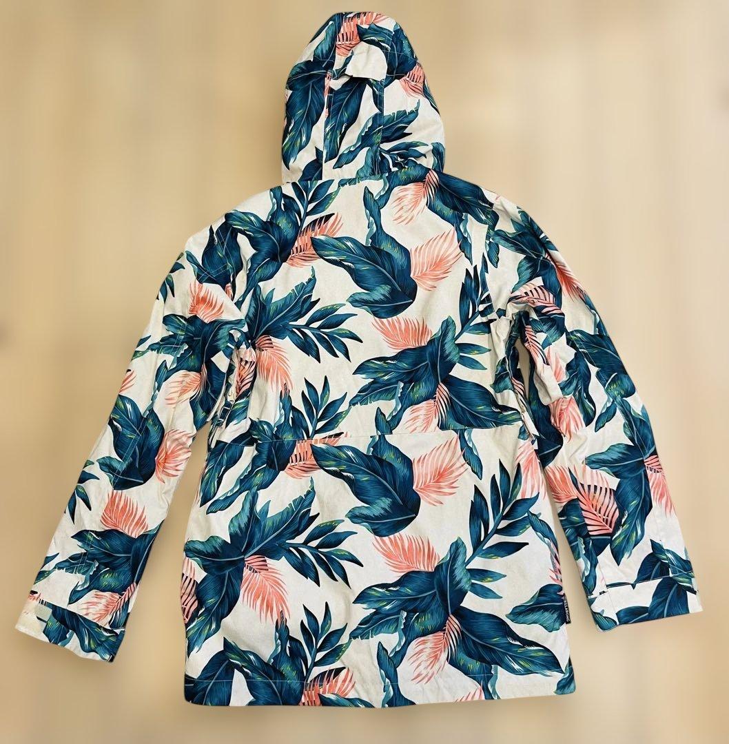 【新品・タグ付】BILLABONGフローラル　スノーウェア　レディース　Mサイズ