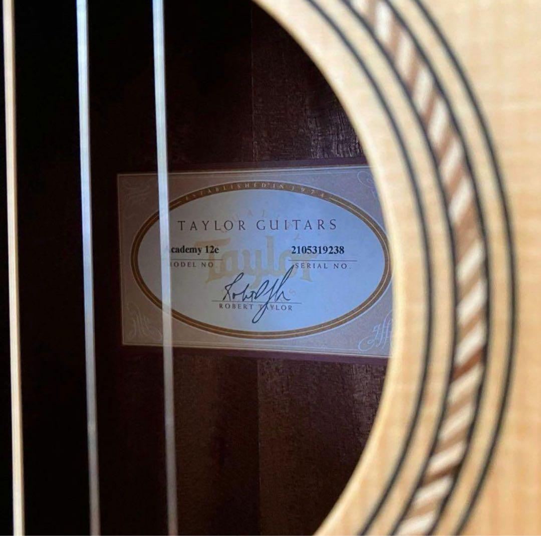 Taylor アコースティックギター ギターケース付き