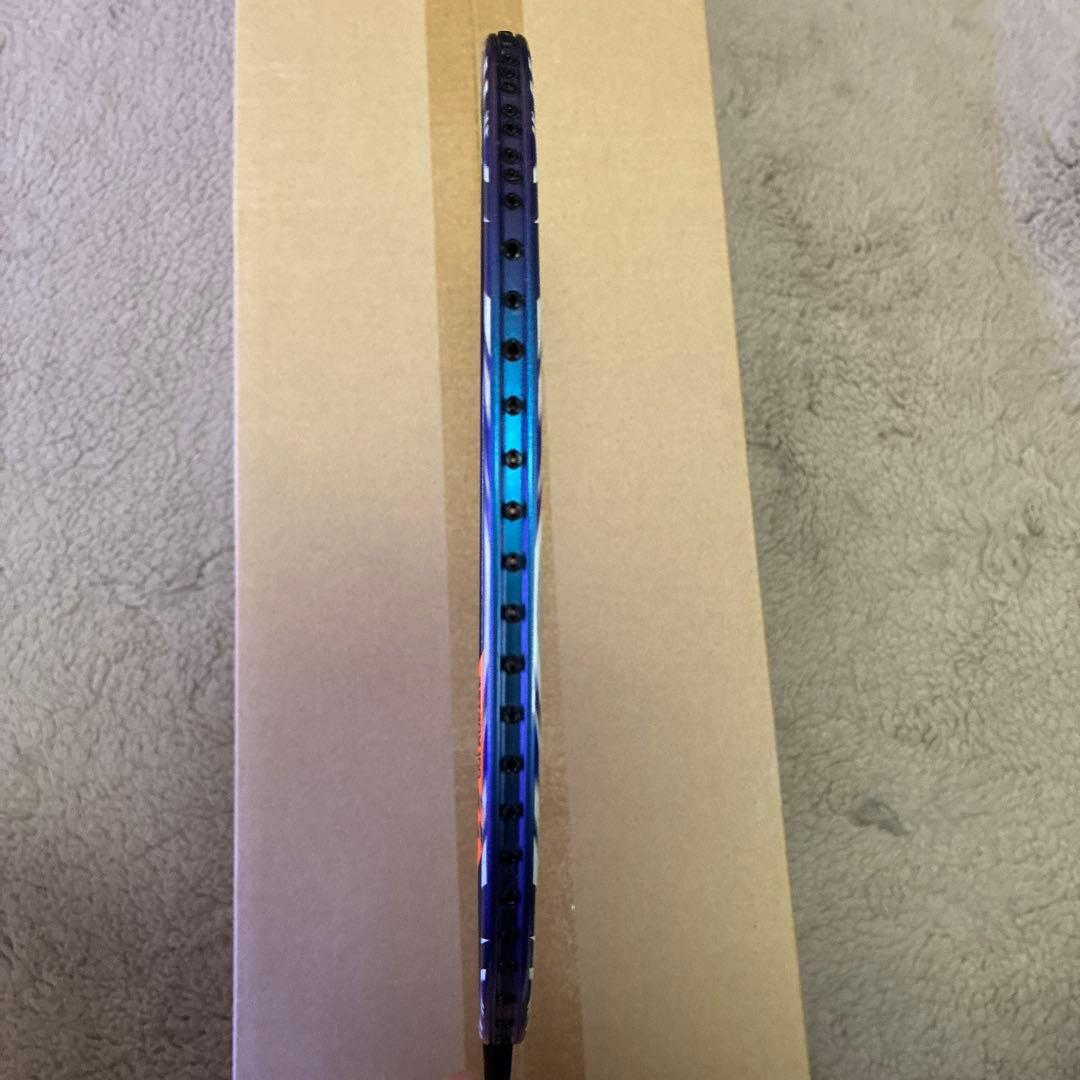 アストロクス100zz バドミントンラケット ネイビー　3ug5