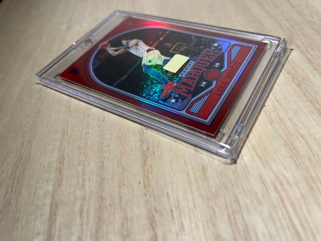 ルカ・ドンチッチ ルーキーカード シリアル入り