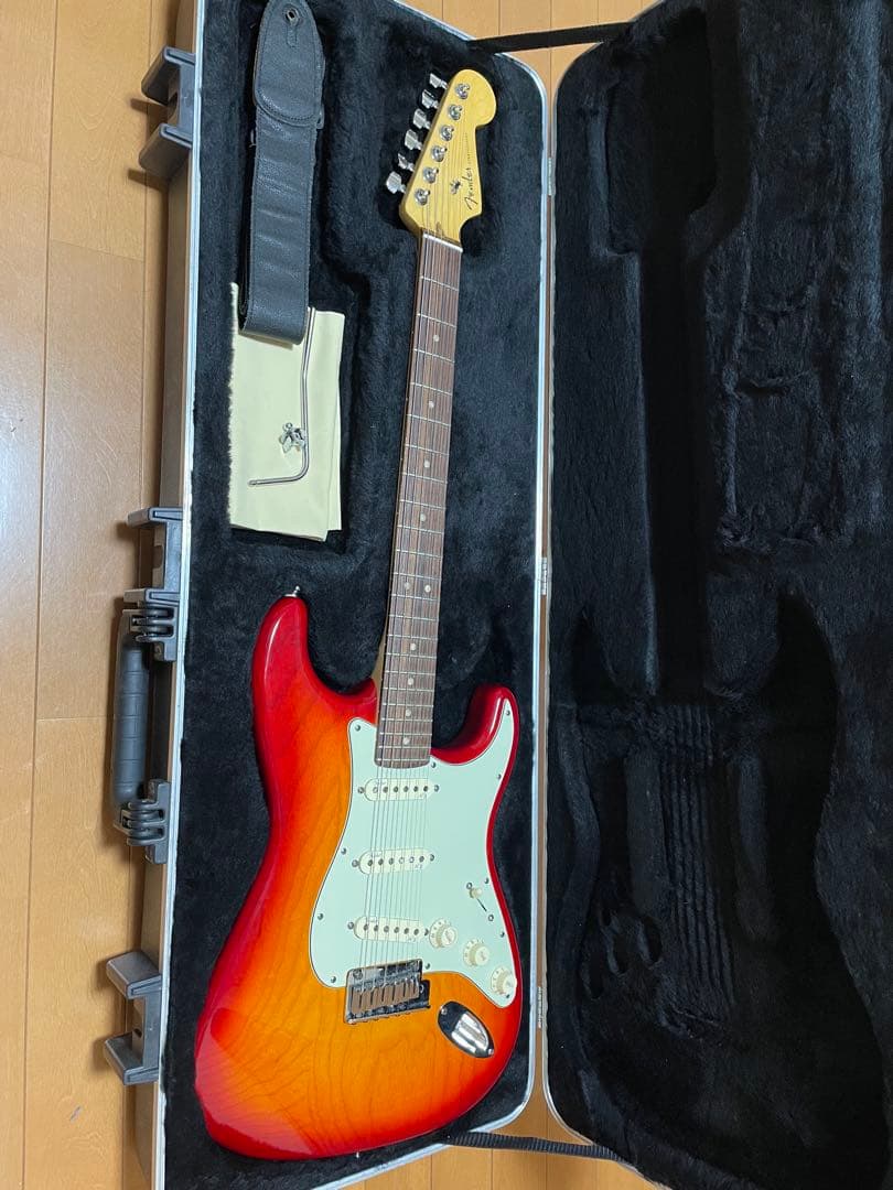 FENDER USA アメリカンデラックスストラトキャスター