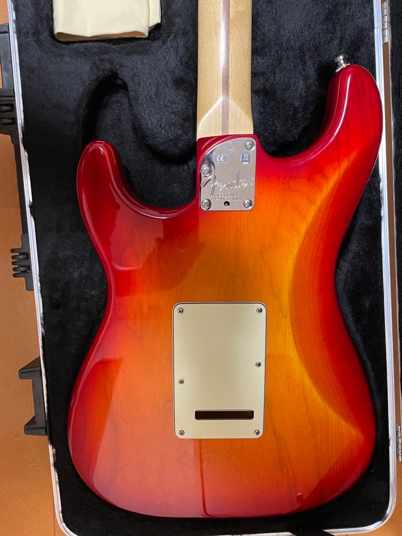 FENDER USA アメリカンデラックスストラトキャスター