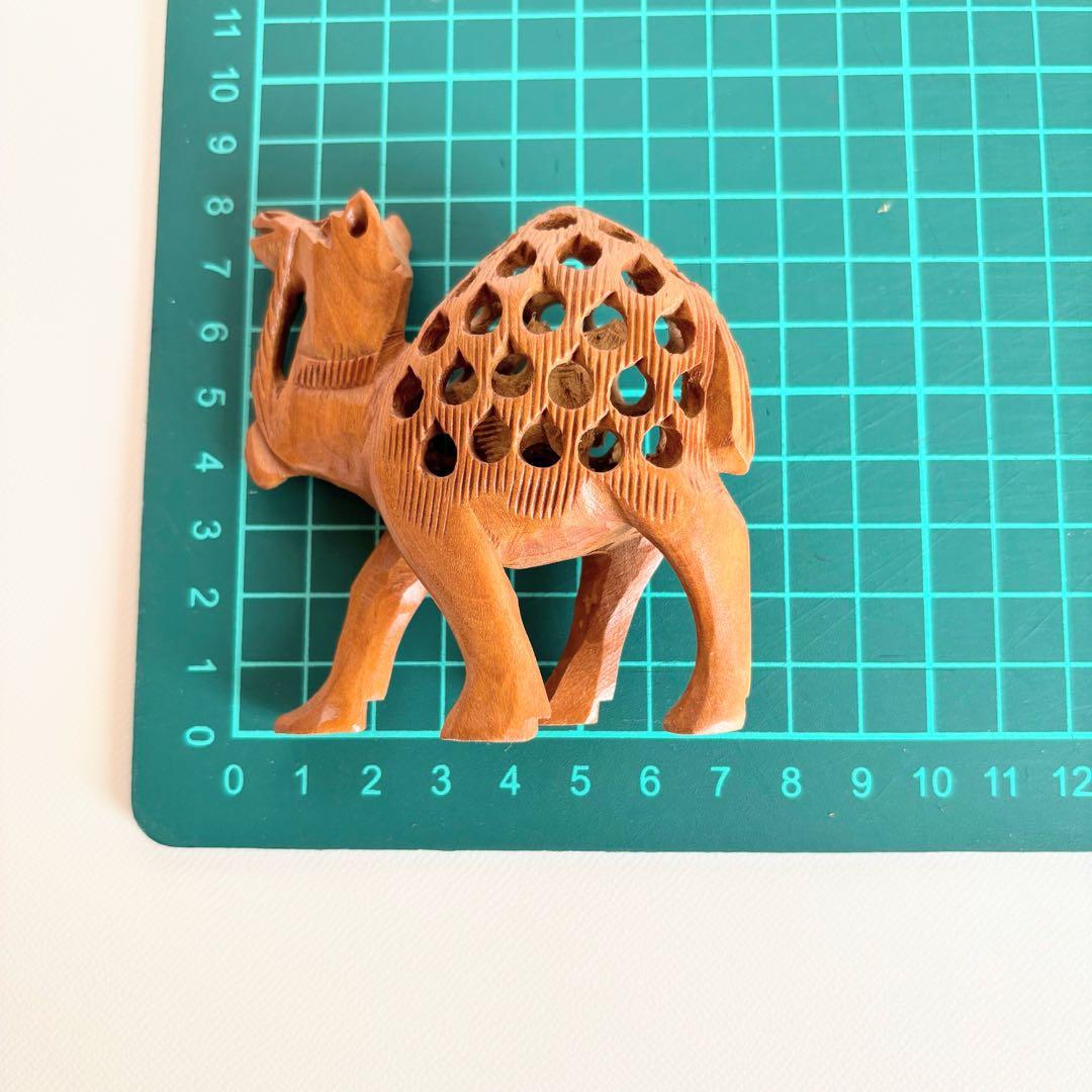 【インド】透かし彫り木製キャメル置物3体セット