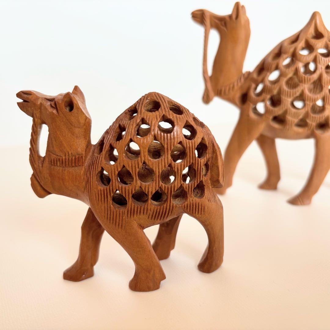 【インド】透かし彫り木製キャメル置物3体セット