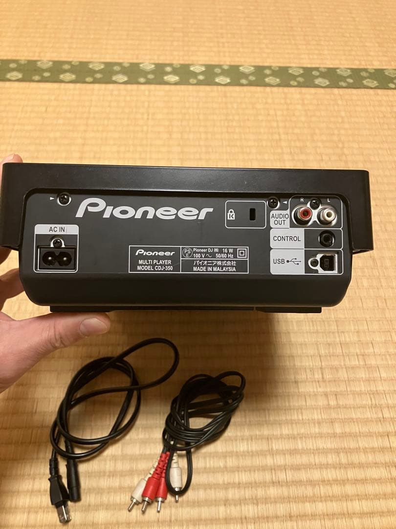 Pioneer CDJ-350 本体とケーブル
