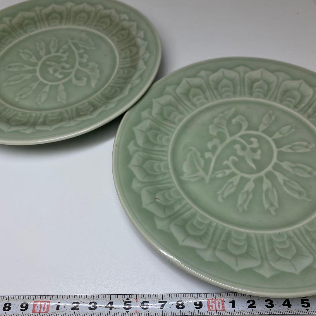 江戸後期　三田青磁　中皿2枚　直径19.3㎝ 東さ7-0202①