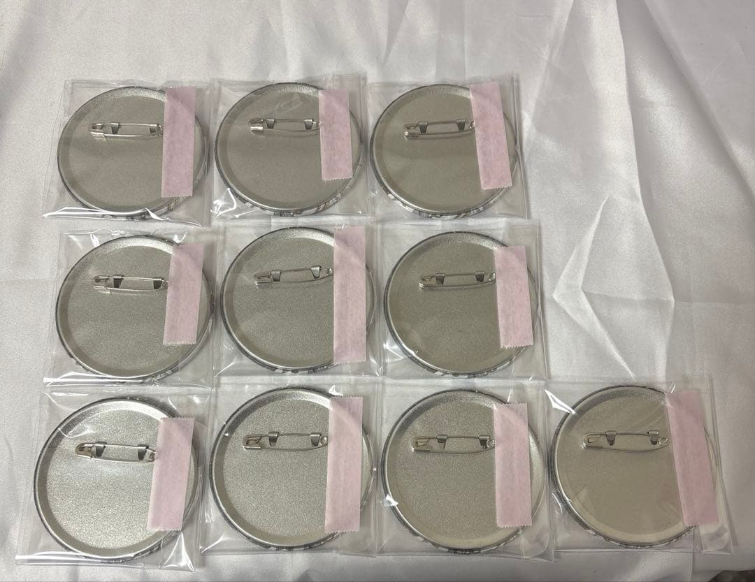 【限定値下げ中】ブルーロック 箔押し缶バッジ 玉座 凪誠士郎 42個セット