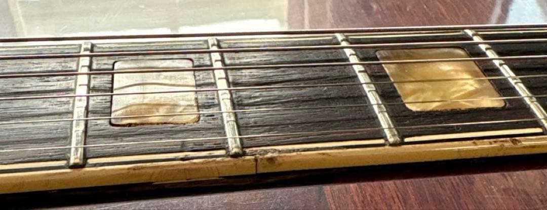 グネコ　エレキギターレスポールモデル