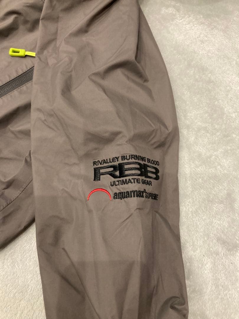 新品同様RBB エクストリームレインスーツⅢ BR-1901B7510上下セット