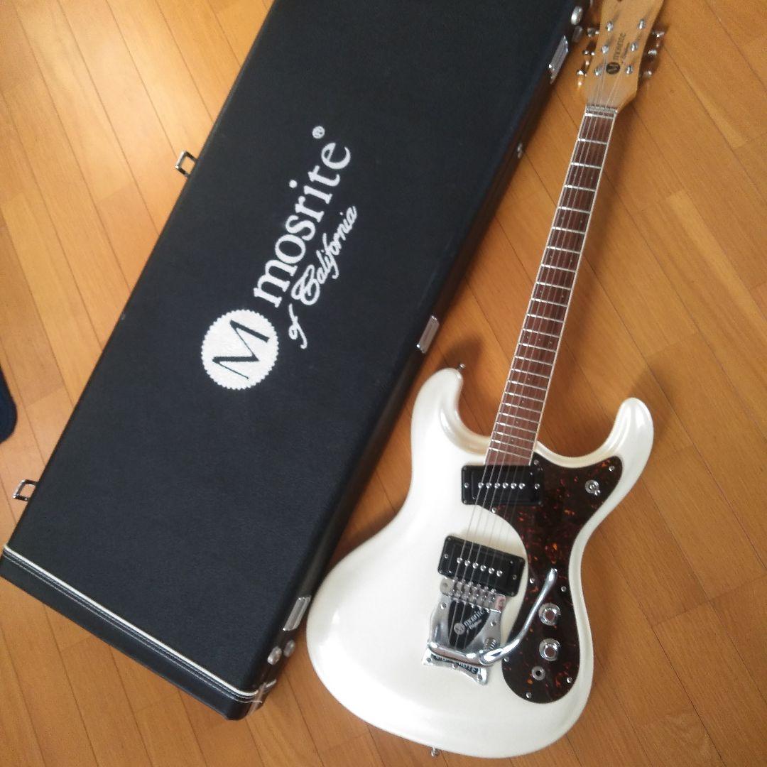 1965年エレキの若大将で登場したWhite Mosrite モズライト