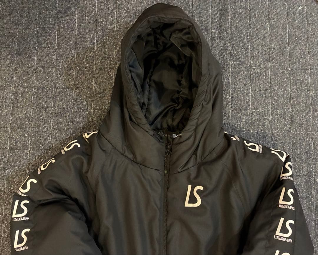 Luz e Sombra ルースインソブラ　中綿コート　ブラック　裏地フリース