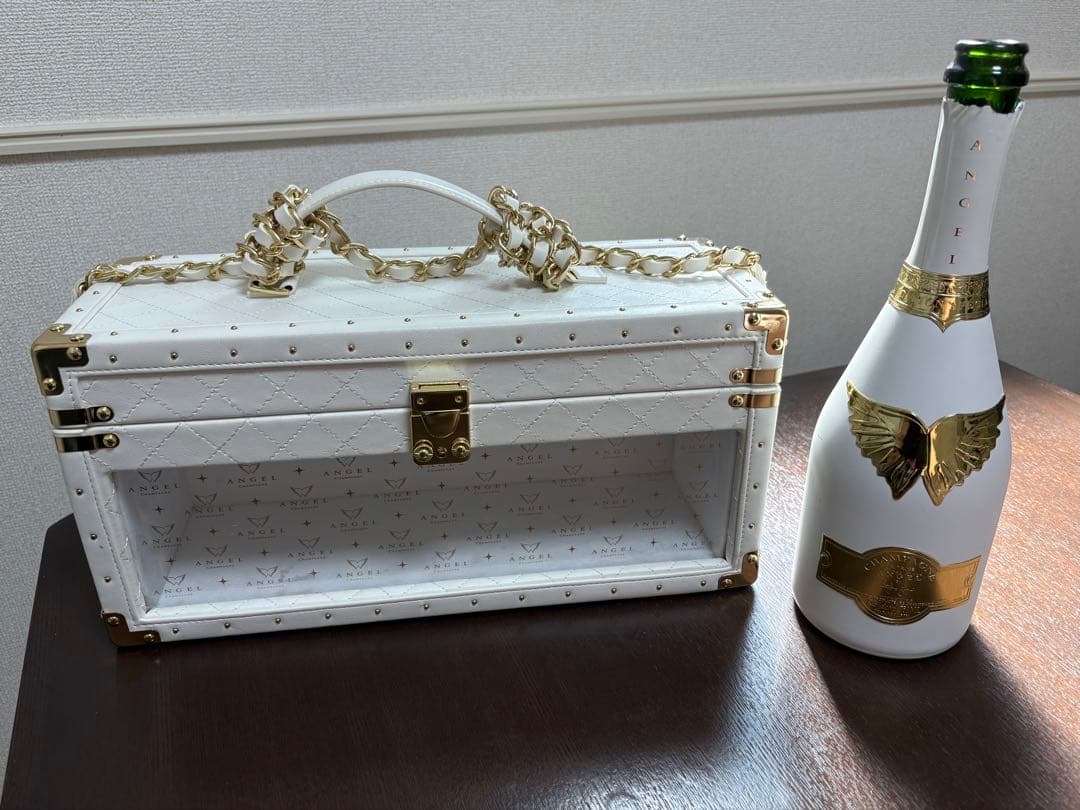 エンジェル　シャンパン　ホリデーエディション　空箱